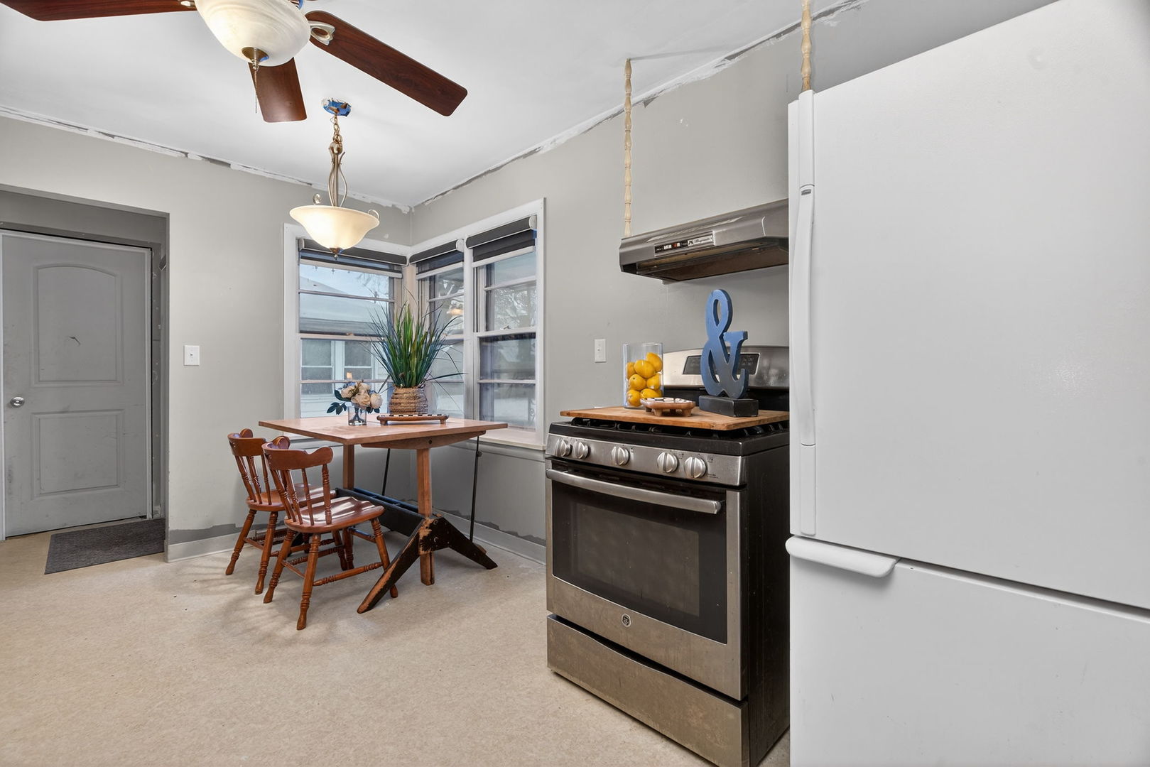 152 Riverview Drive, Ottawa, IL 61350