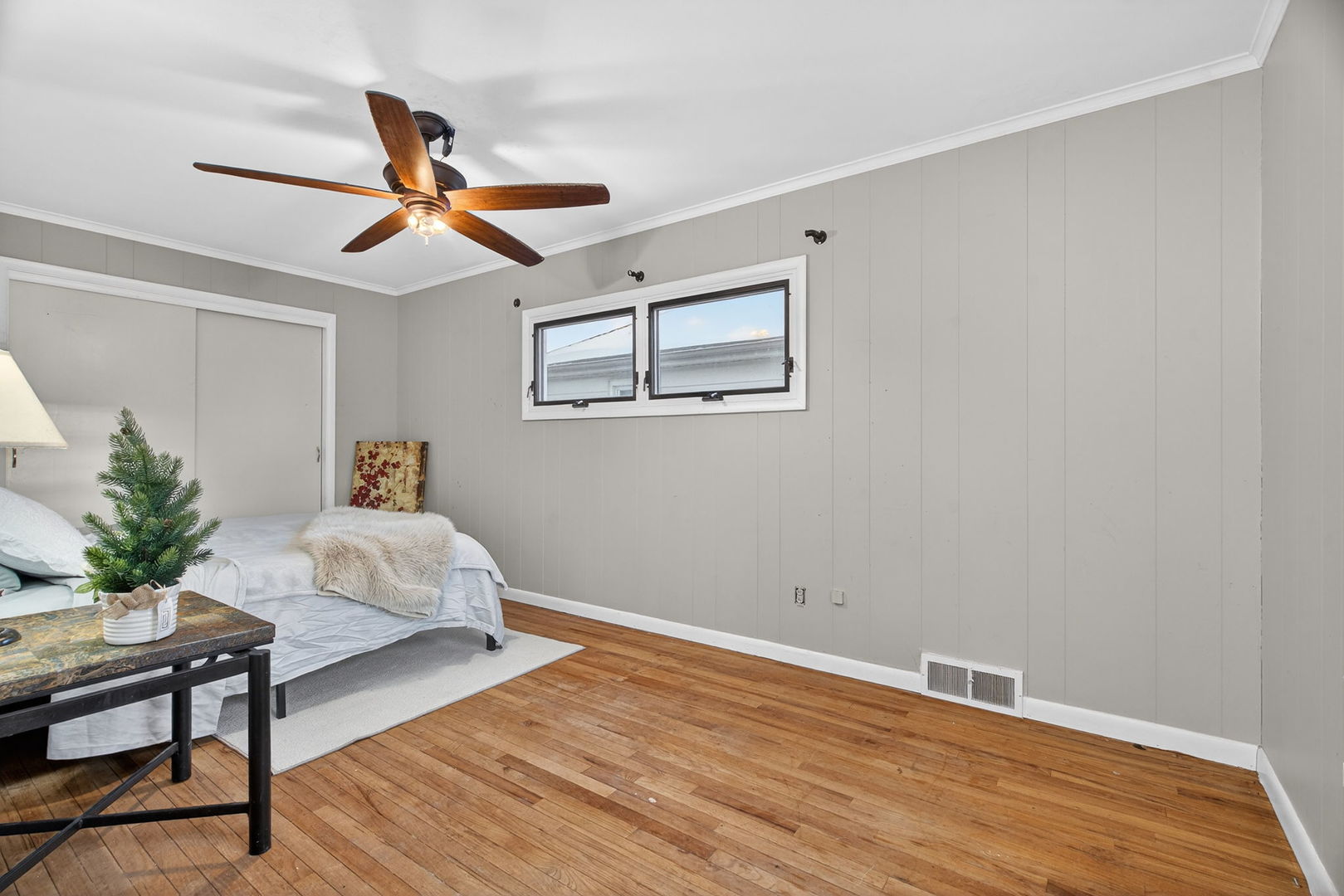 152 Riverview Drive, Ottawa, IL 61350