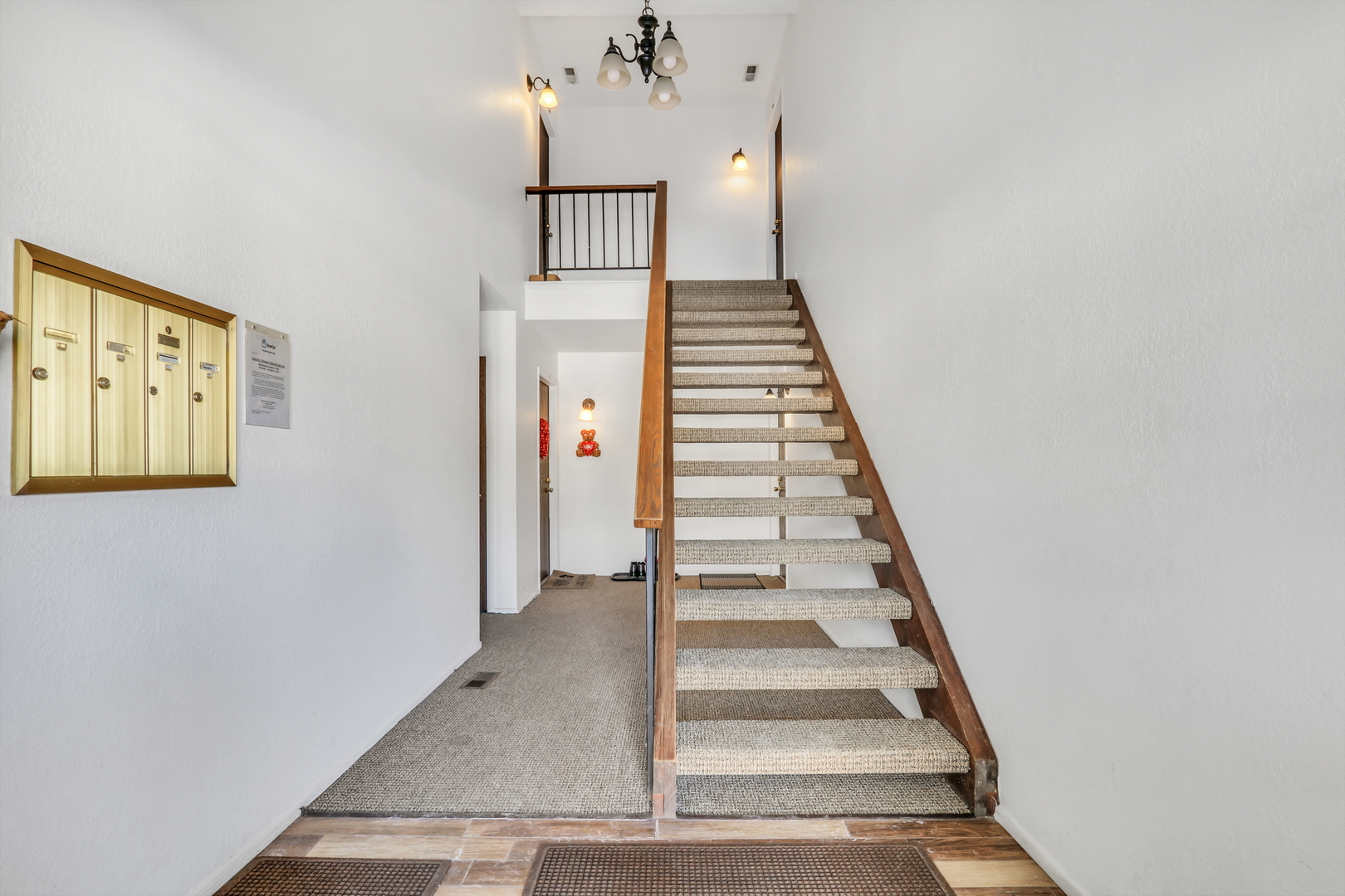 5140 Coventry Lane #9-A-2, Gurnee, IL 60031