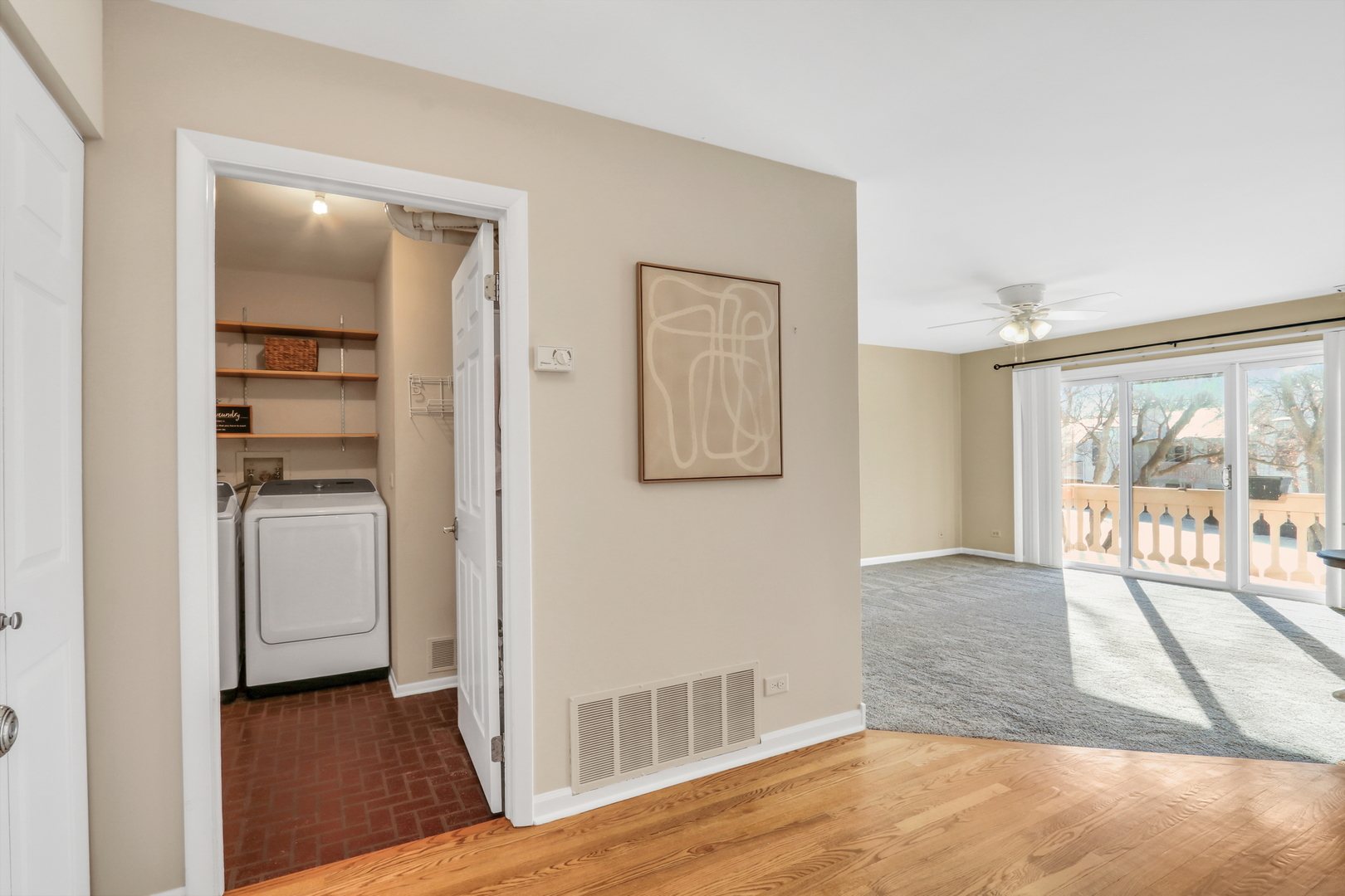 5140 Coventry Lane #9-A-2, Gurnee, IL 60031