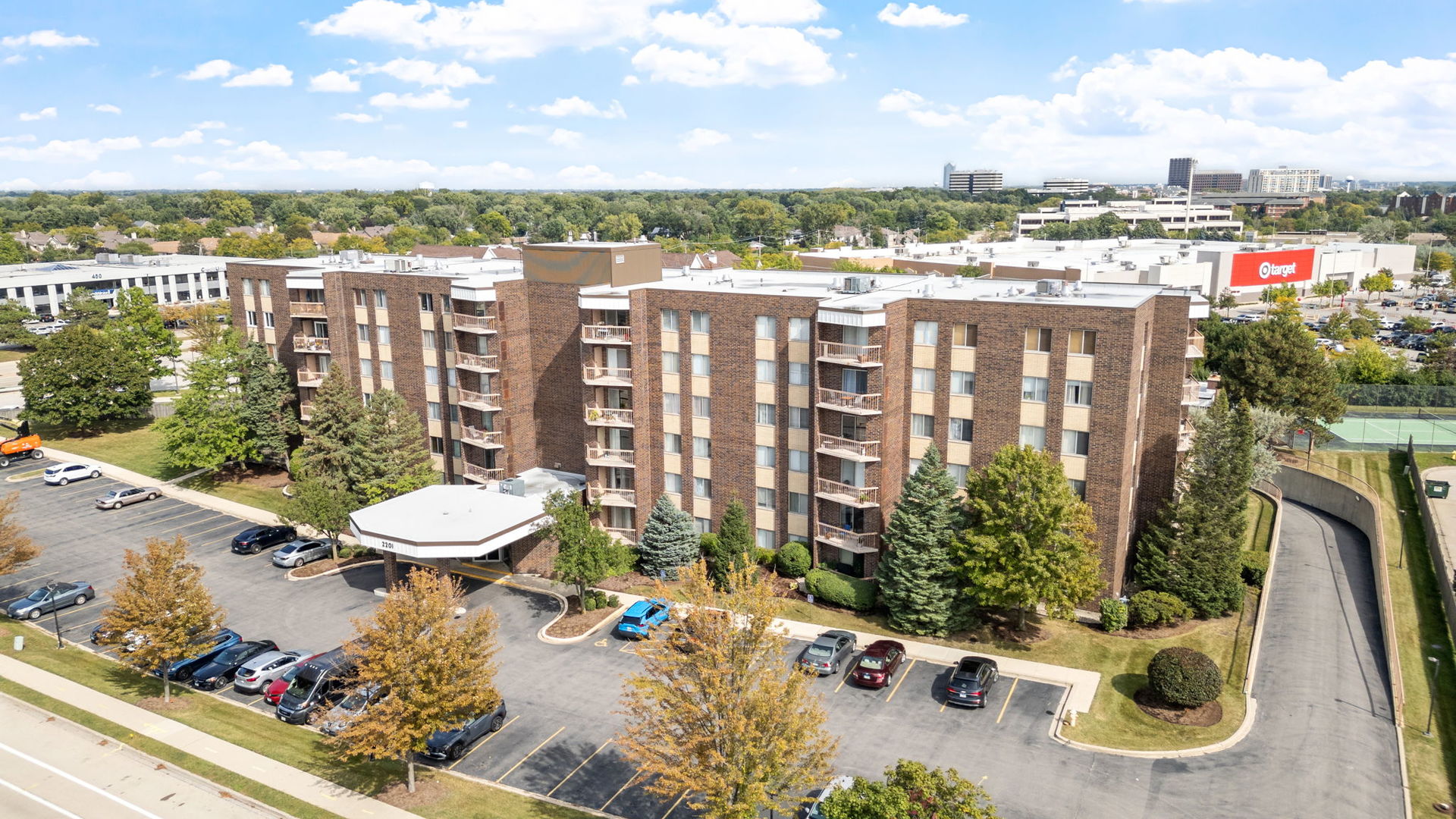 2201 S Grace Street #305, Lombard, IL 60148