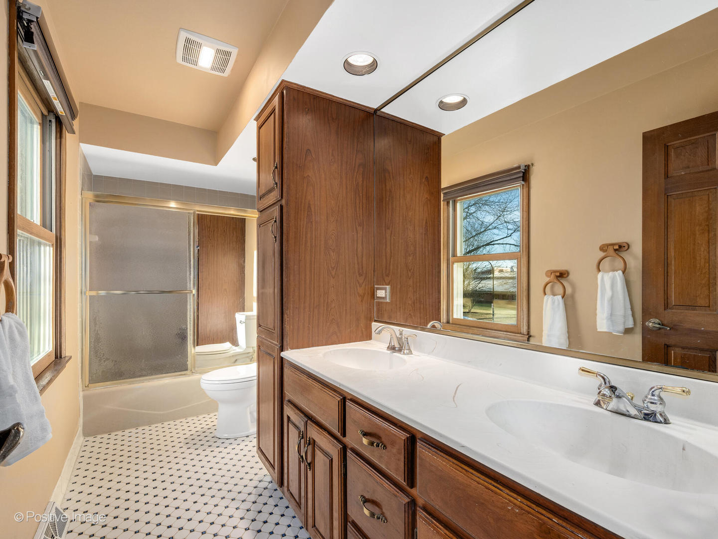 1203 Redfield Road, Naperville, IL 60563