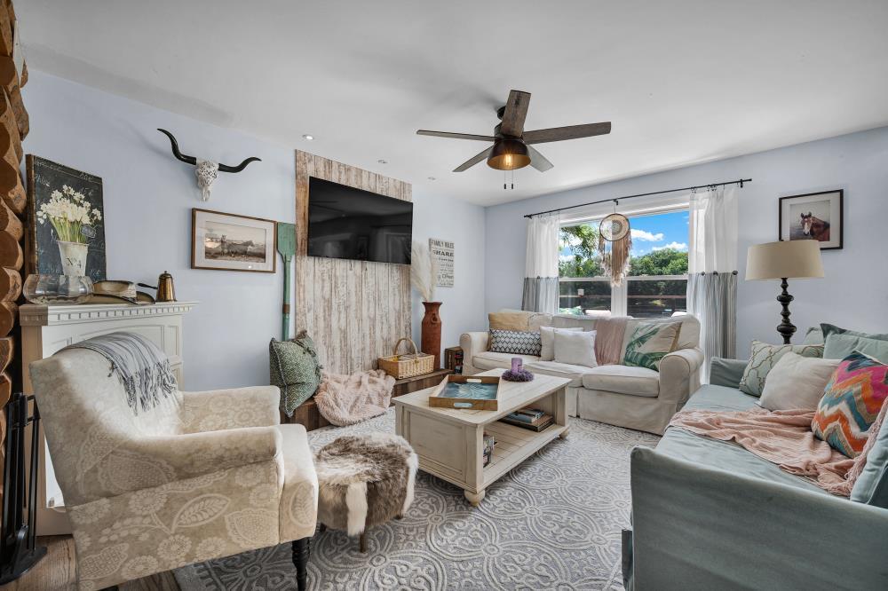 6 BARBADOS Court, Putnam, IL 61560