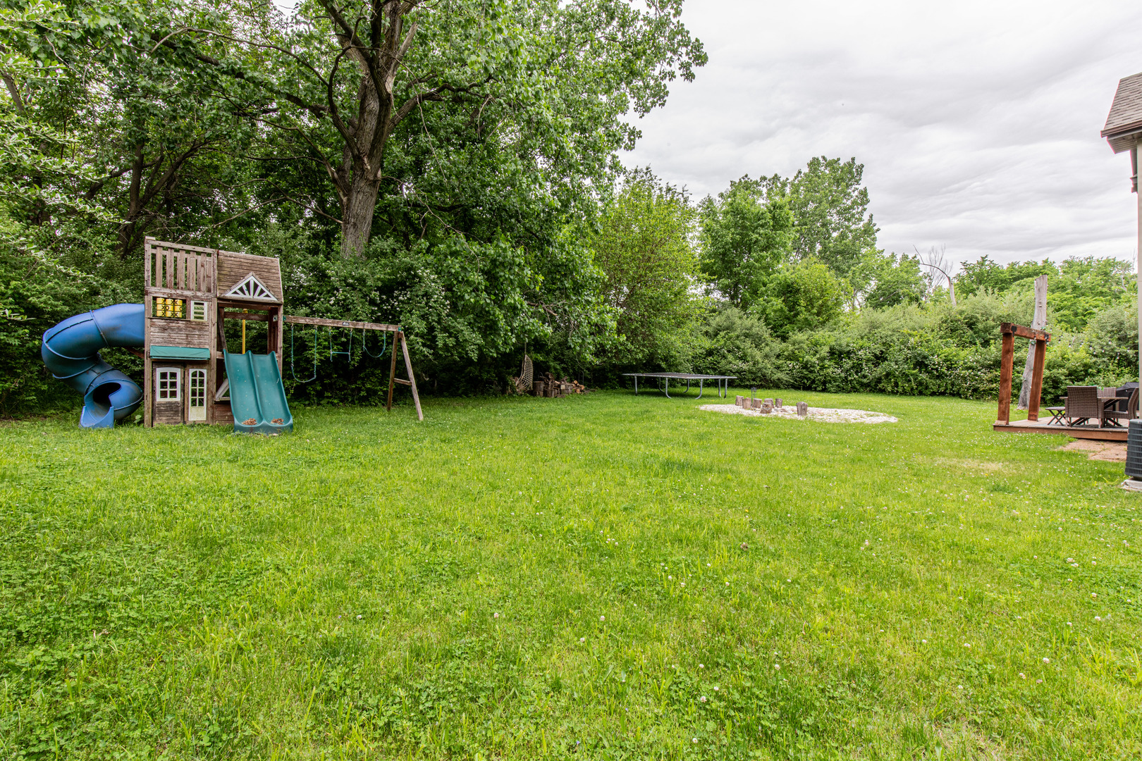 8 Birch Drive, Putnam, IL 61560