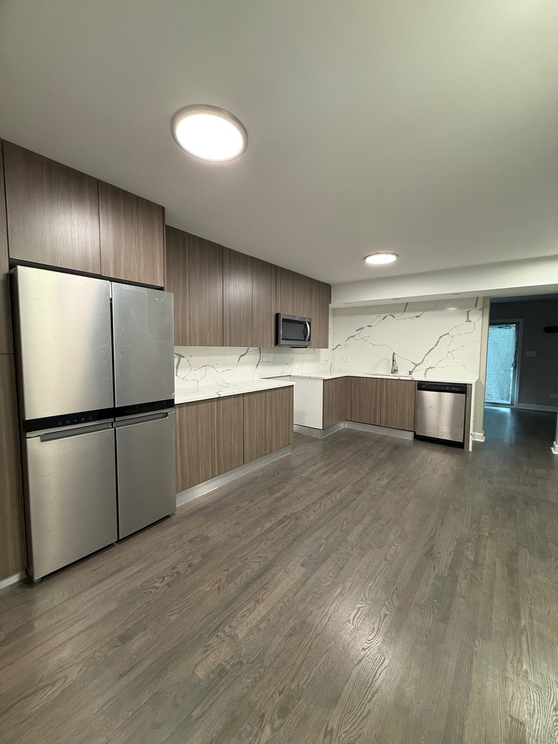 16714 Westwind Drive, Tinley Park, IL 60477