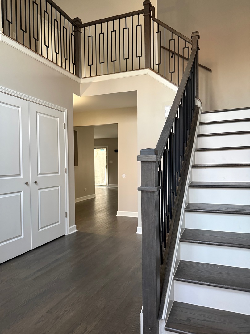 16714 Westwind Drive, Tinley Park, IL 60477