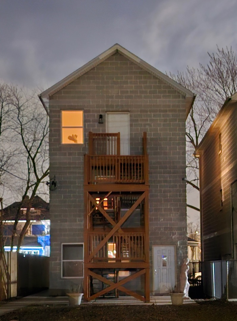 304 N Parkside Avenue, Chicago, IL 60644