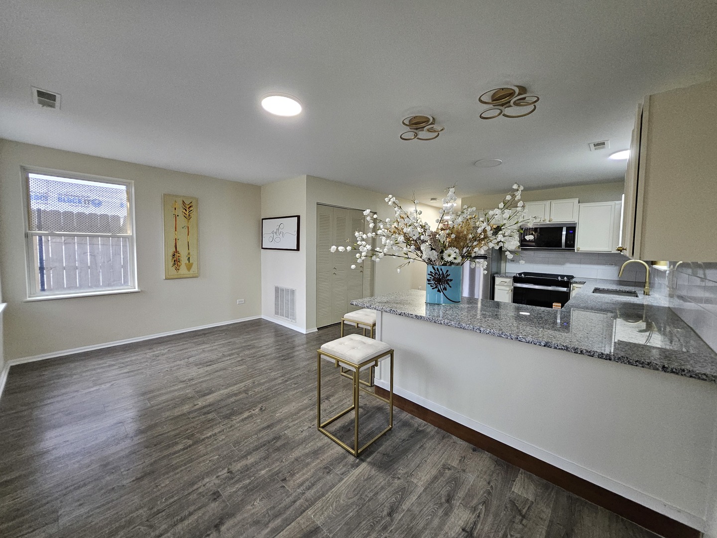 304 N Parkside Avenue, Chicago, IL 60644