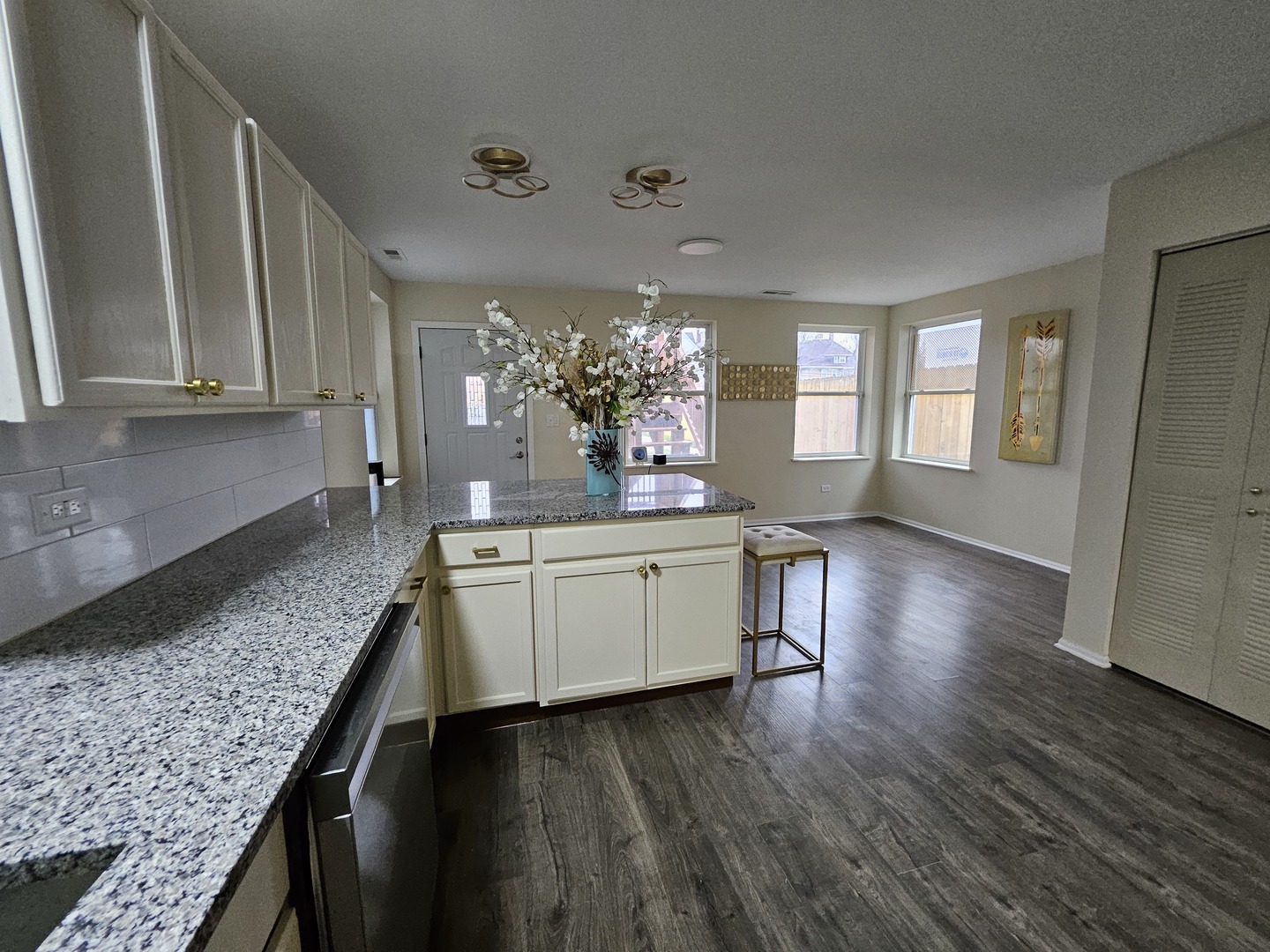 304 N Parkside Avenue, Chicago, IL 60644