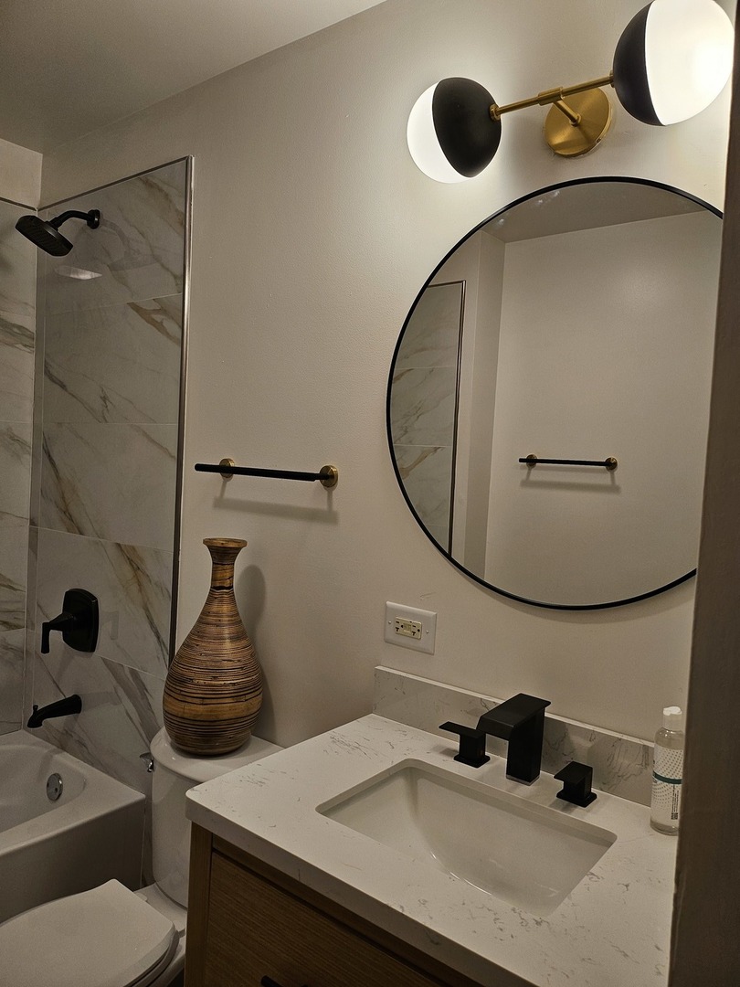 304 N Parkside Avenue, Chicago, IL 60644