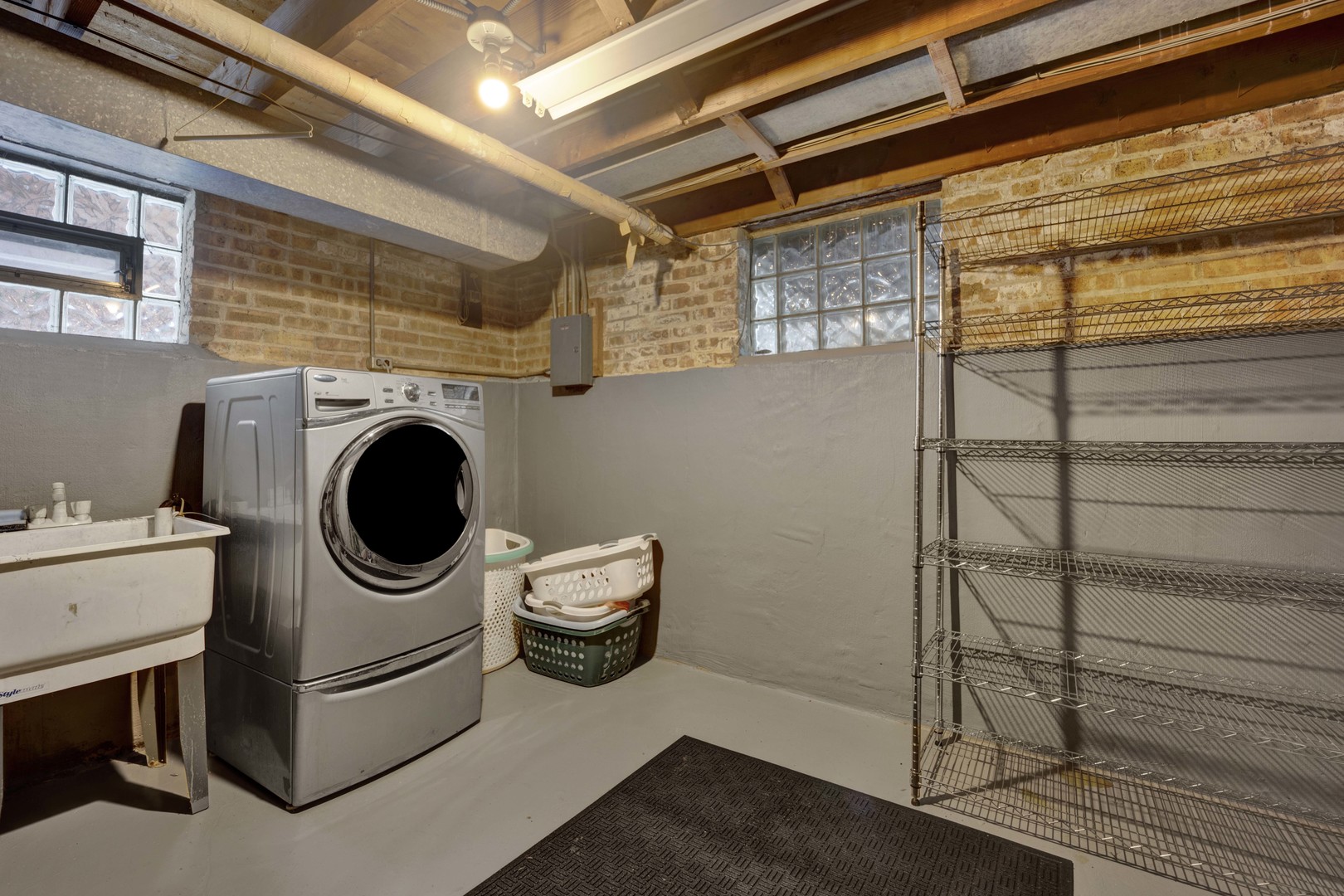 5265 W Devon Avenue, Chicago, IL 60646