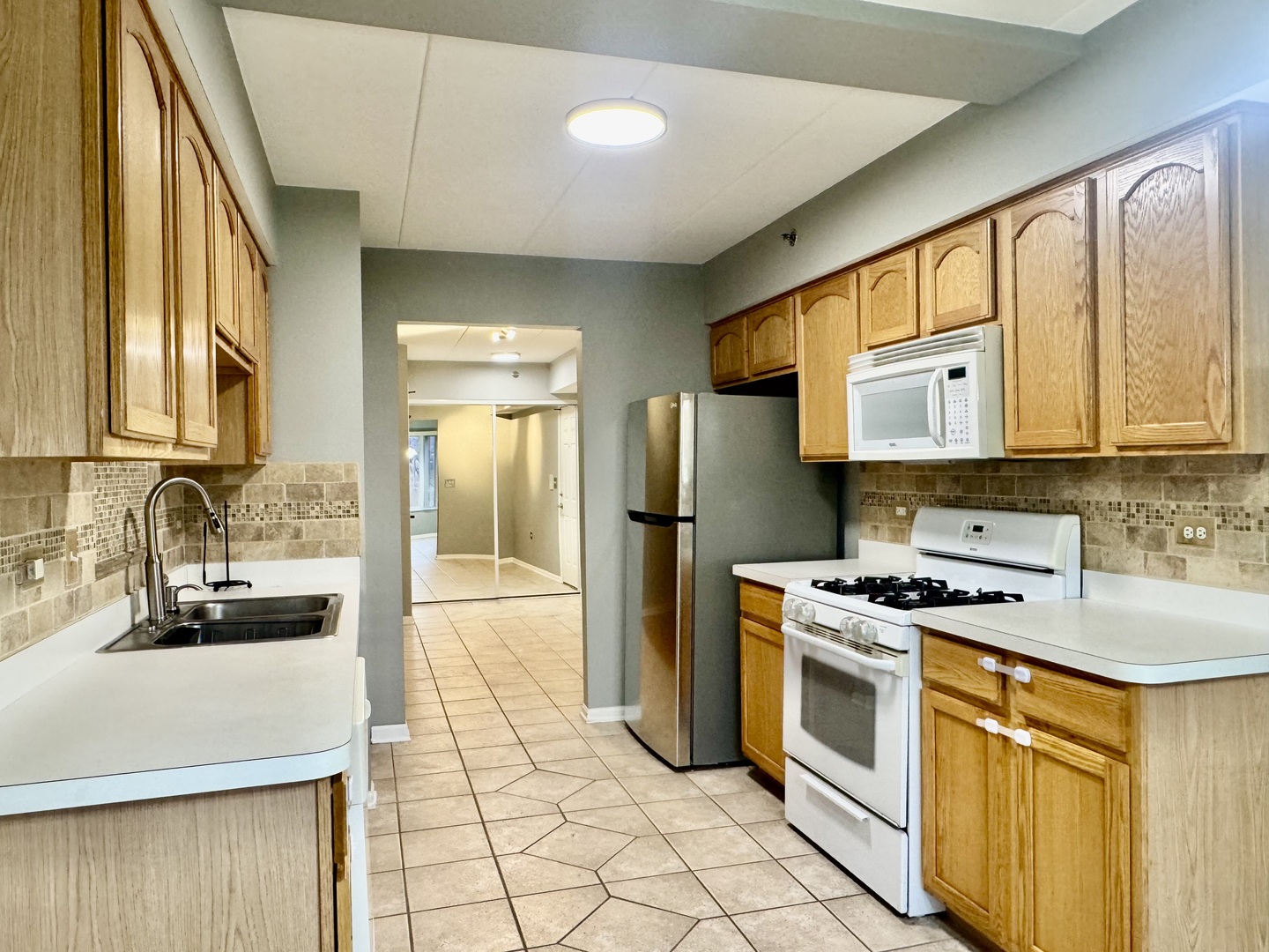 6950 Heritage Circle #1A, Orland Park, IL 60462