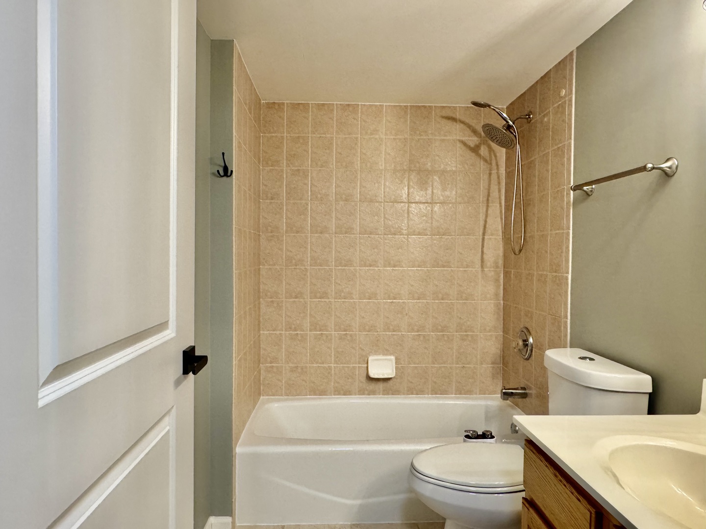 6950 Heritage Circle #1A, Orland Park, IL 60462