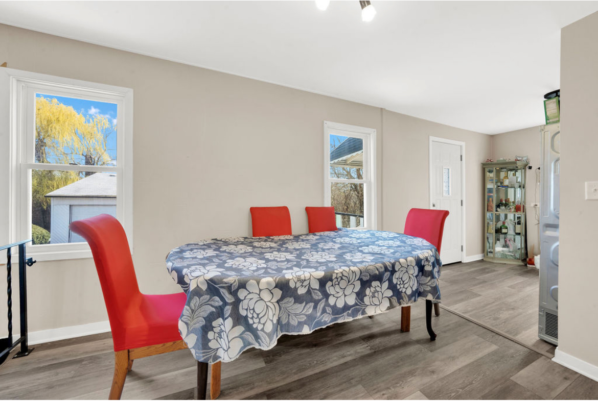 12565 Irving Avenue, Blue Island, IL 60406