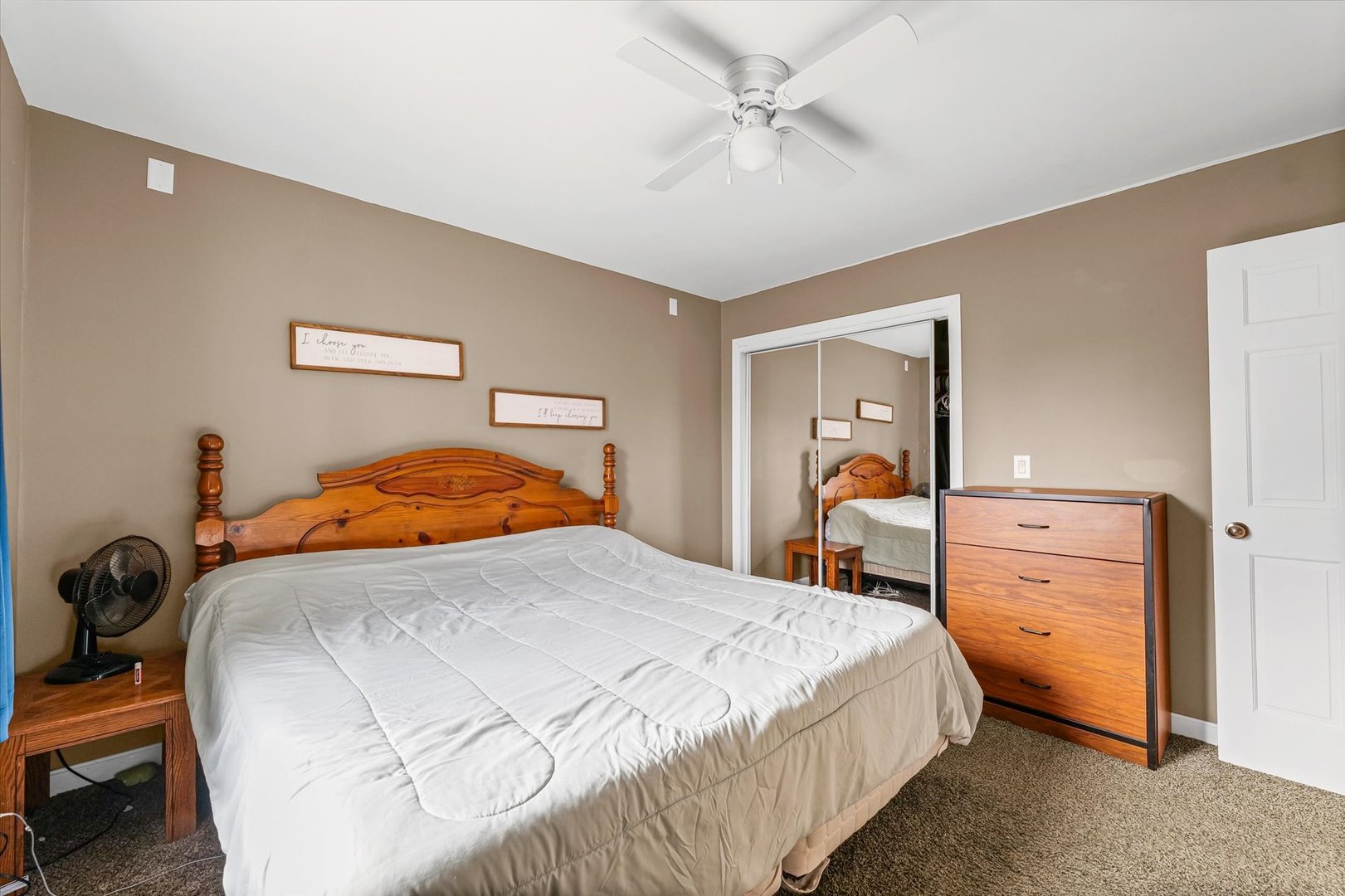 108 W Maple Street, Roberts, IL 60962