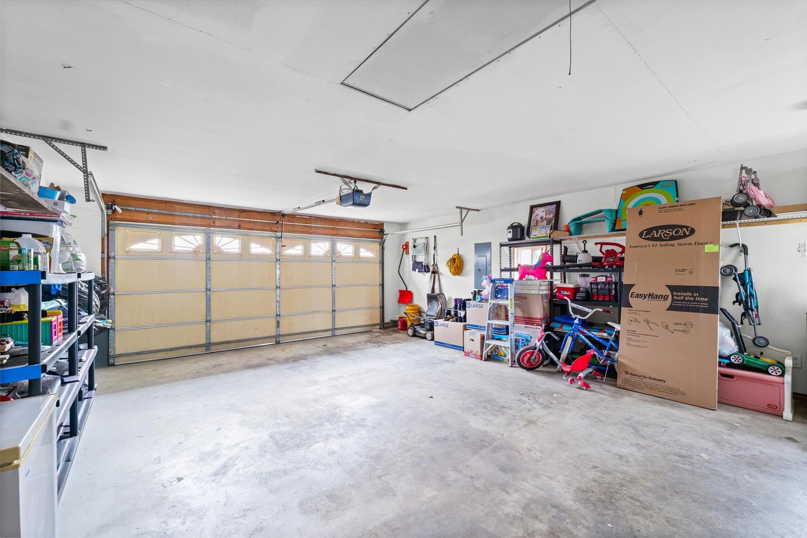 108 W Maple Street, Roberts, IL 60962