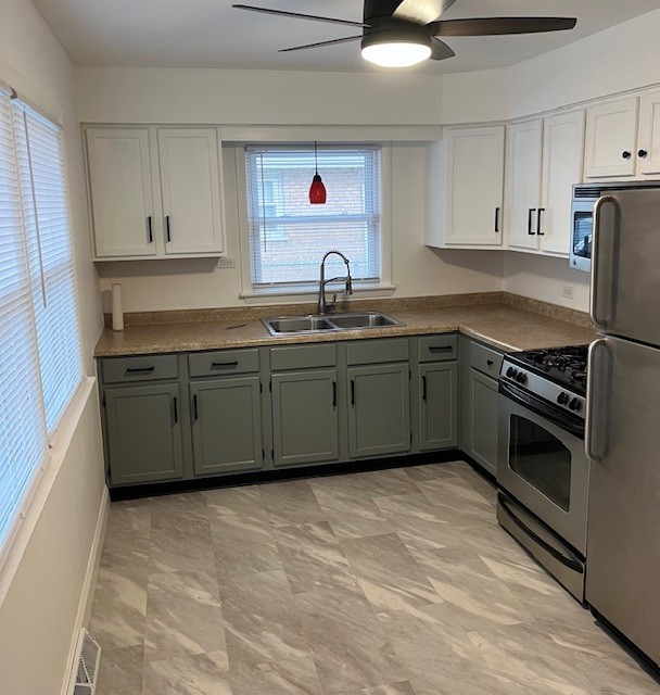 16165 Oxford Drive, Markham, IL 60428