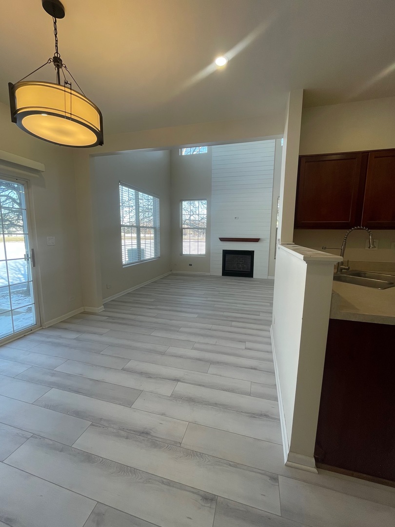 Naperville, IL 60563