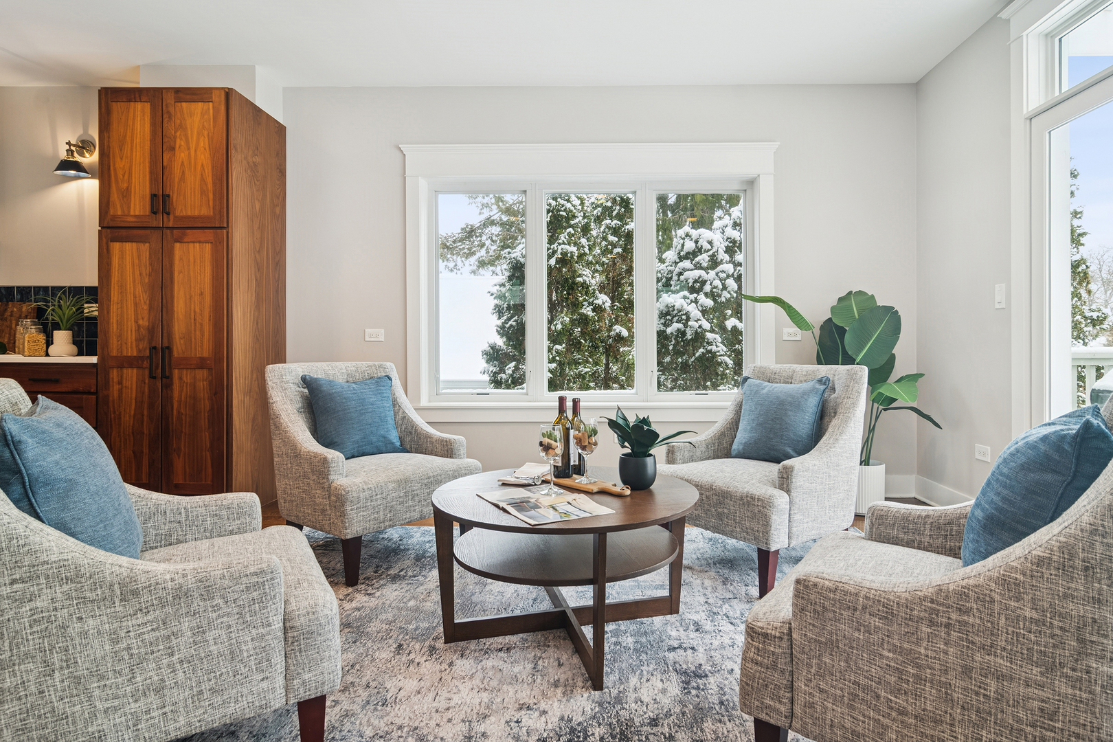 721 Meadow Lane, Libertyville, IL 60048