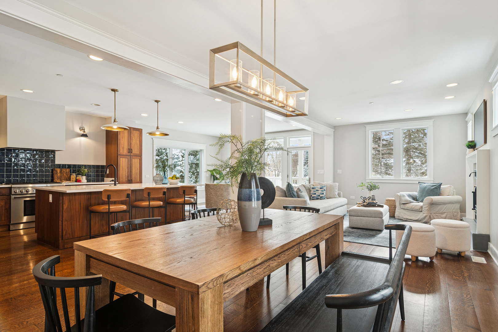 721 Meadow Lane, Libertyville, IL 60048