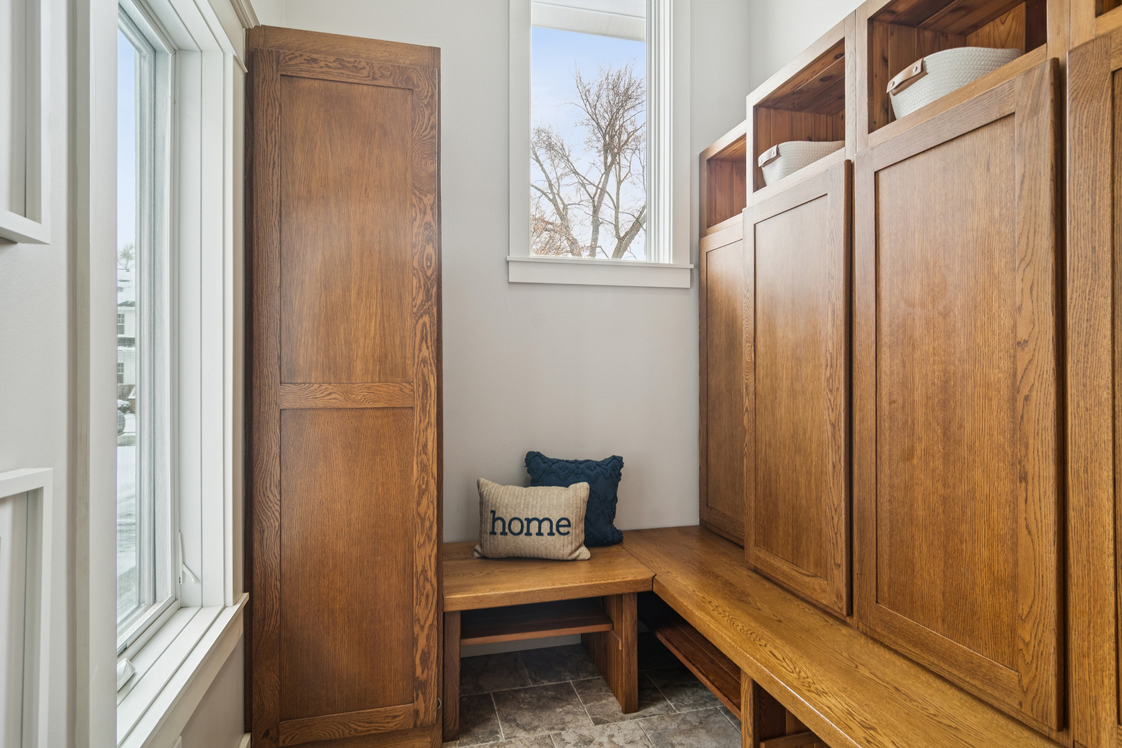 721 Meadow Lane, Libertyville, IL 60048