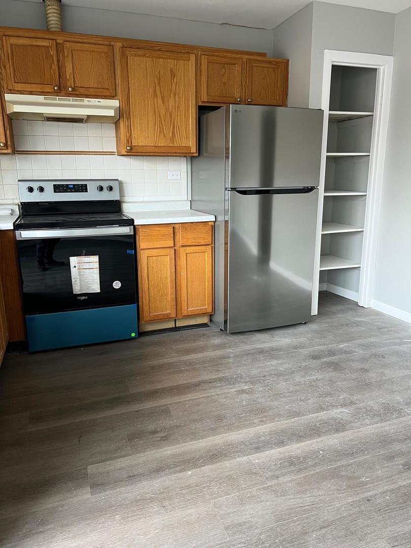 5546 Carmel Drive #5546, Hanover Park, IL 60133