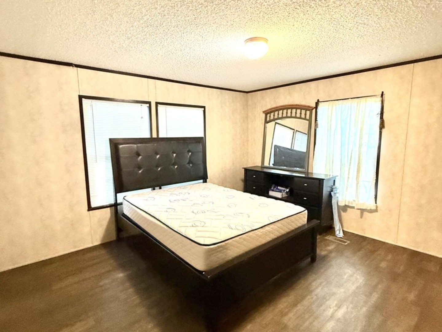 249 Todd Terrace, Lynwood, IL 60411