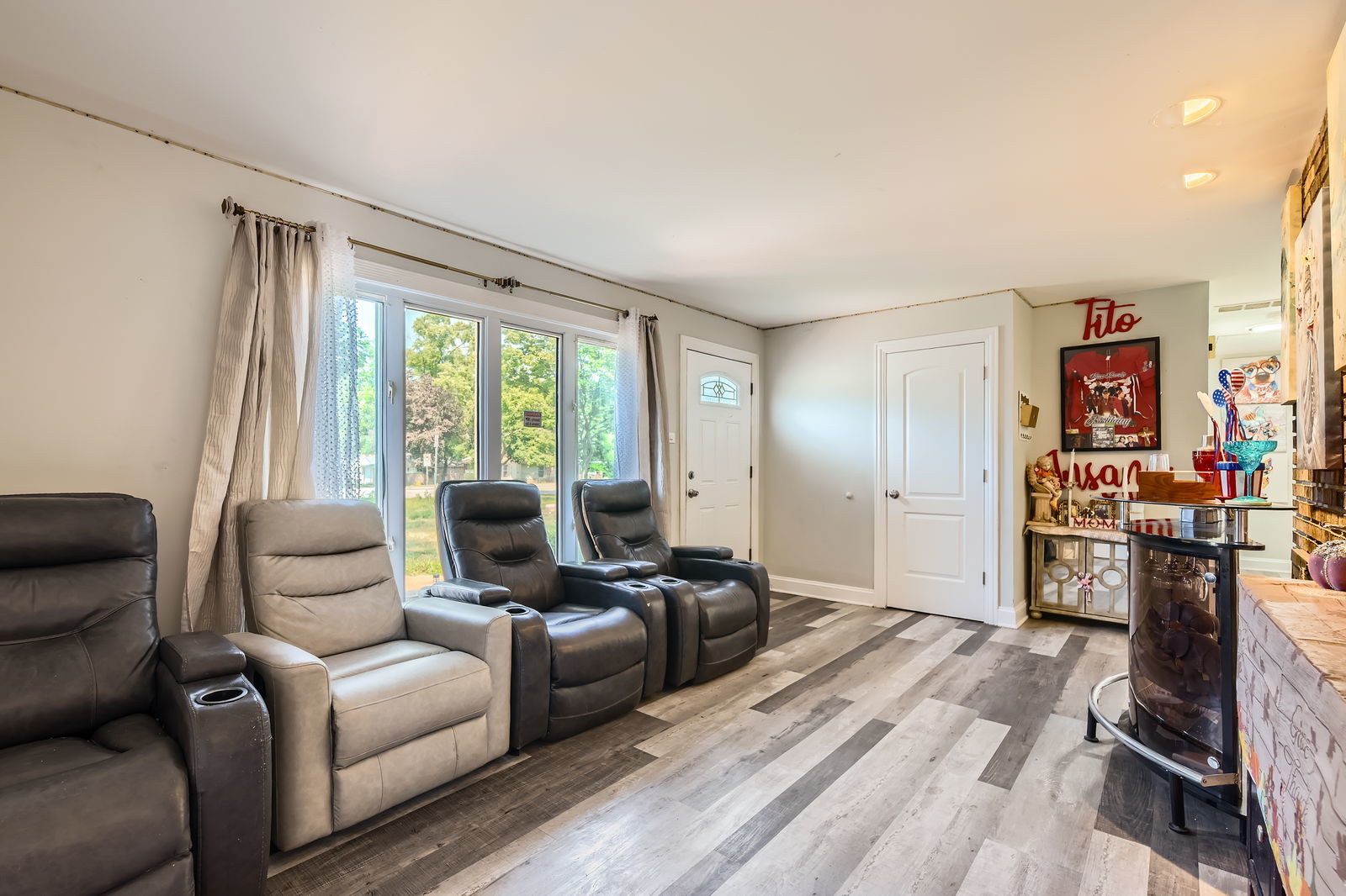 131 Sauk Trail, Park Forest, IL 60466