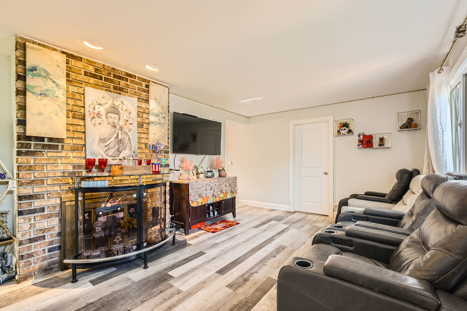 131 Sauk Trail, Park Forest, IL 60466