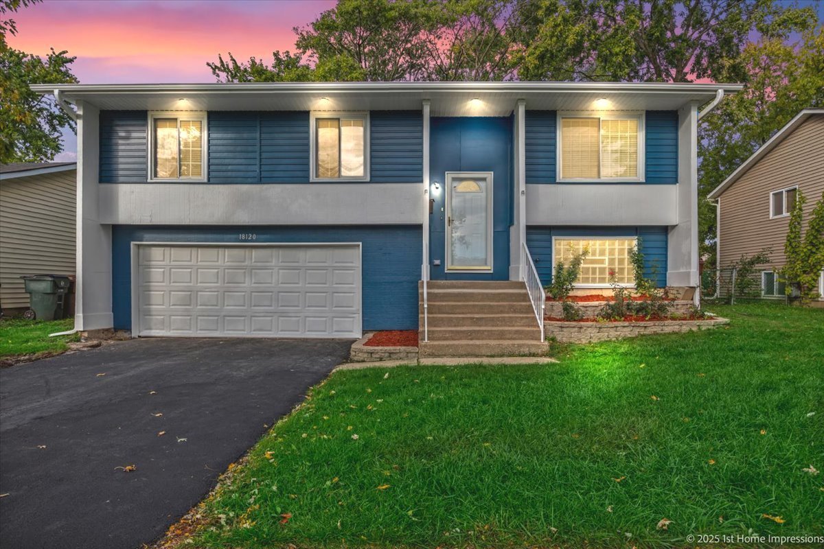 18120 Versailles Lane, Hazel Crest, IL 60429