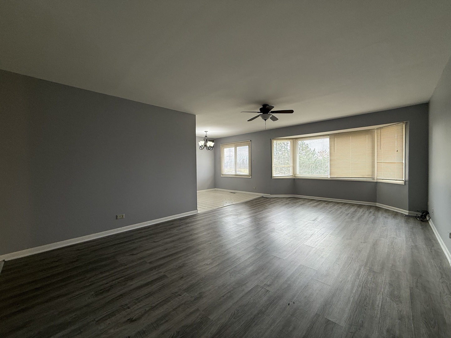 3108 Roberts Drive #6, Woodridge, IL 60517