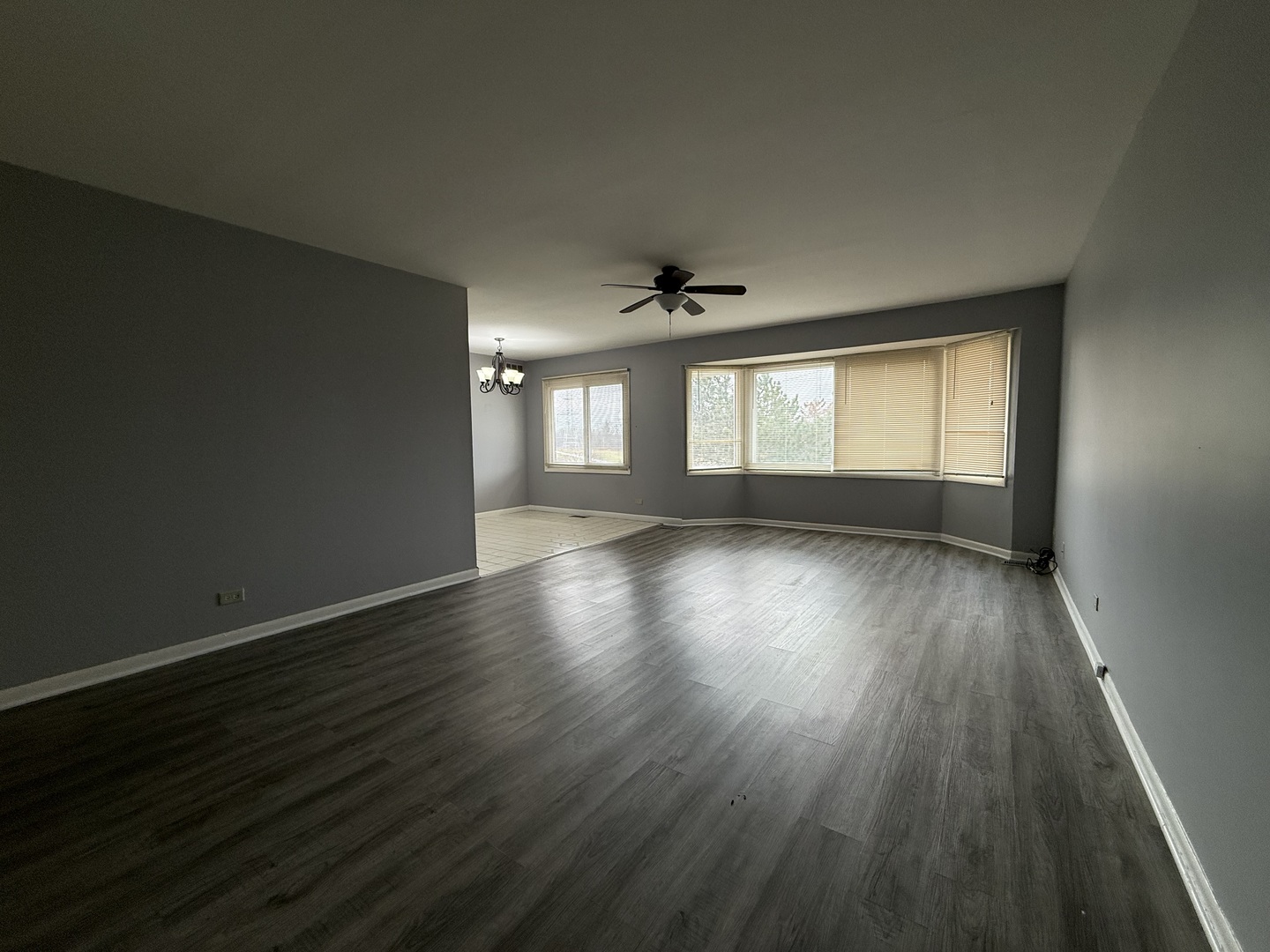 3108 Roberts Drive #6, Woodridge, IL 60517