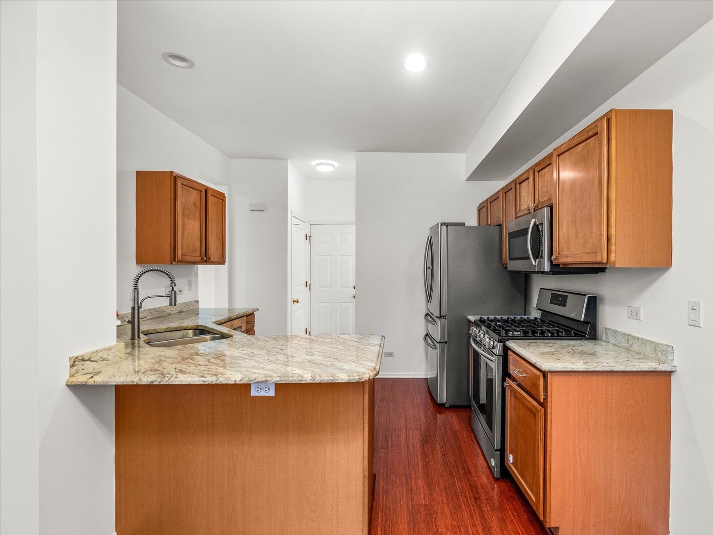 3166 Bromley Lane, Aurora, IL 60502