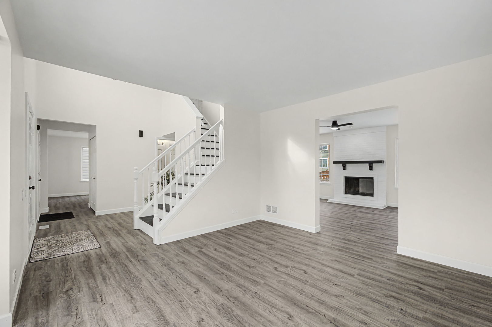 1661 Charlotte Circle, Naperville, IL 60564