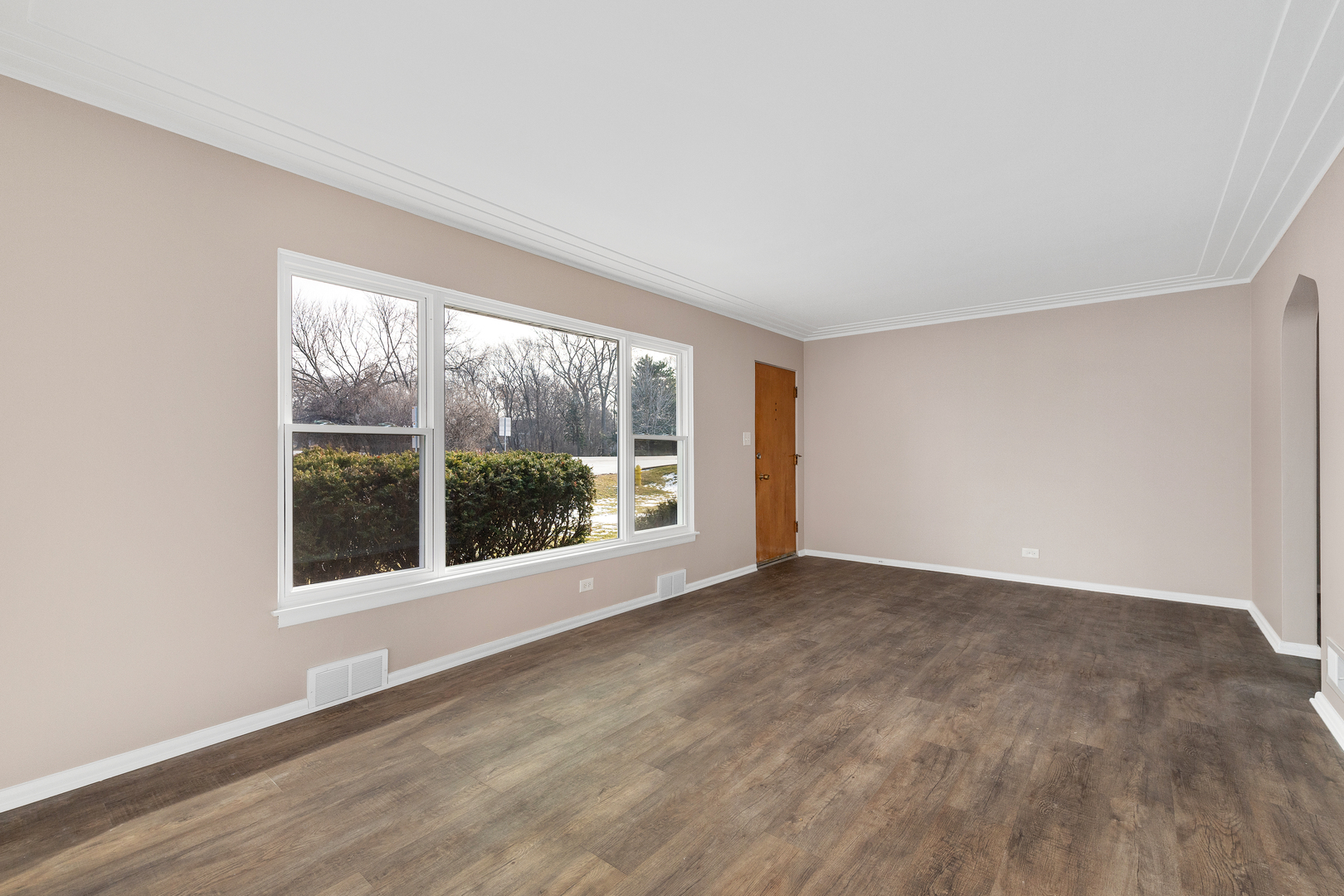 5522 PERSHING Avenue, Downers Grove, IL 60515