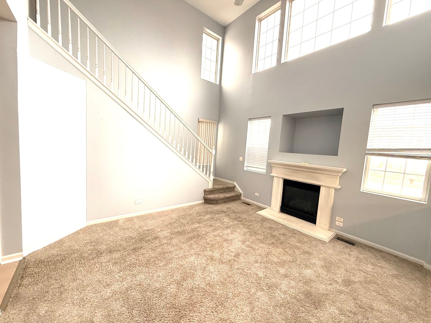 2279 Reflections Drive, Aurora, IL 60502