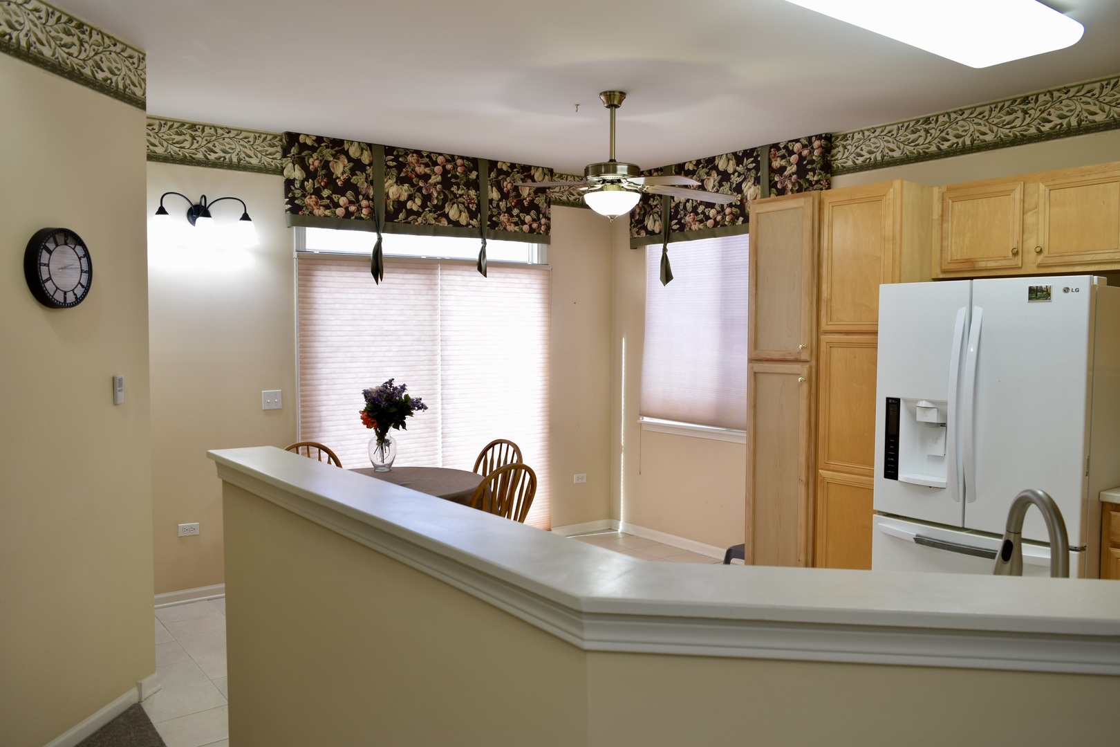 1126 N Oakwood Drive #1126, Fox Lake, IL 60020