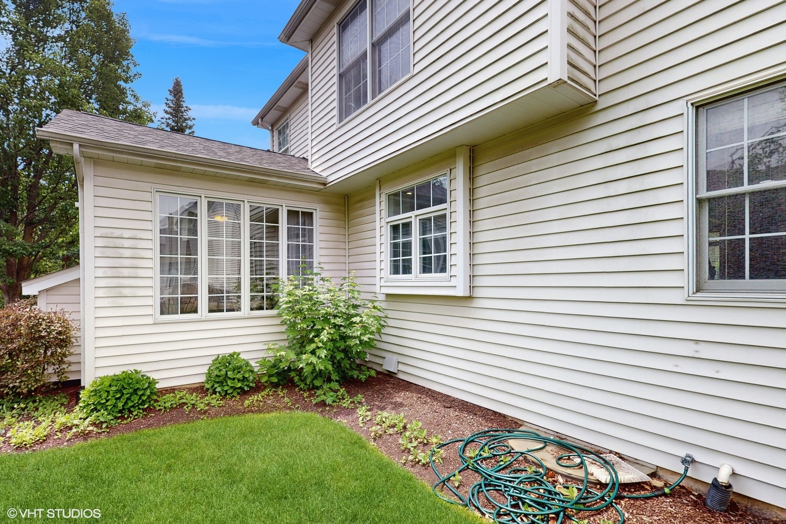 3432 Redwing Drive, Naperville, IL 60564