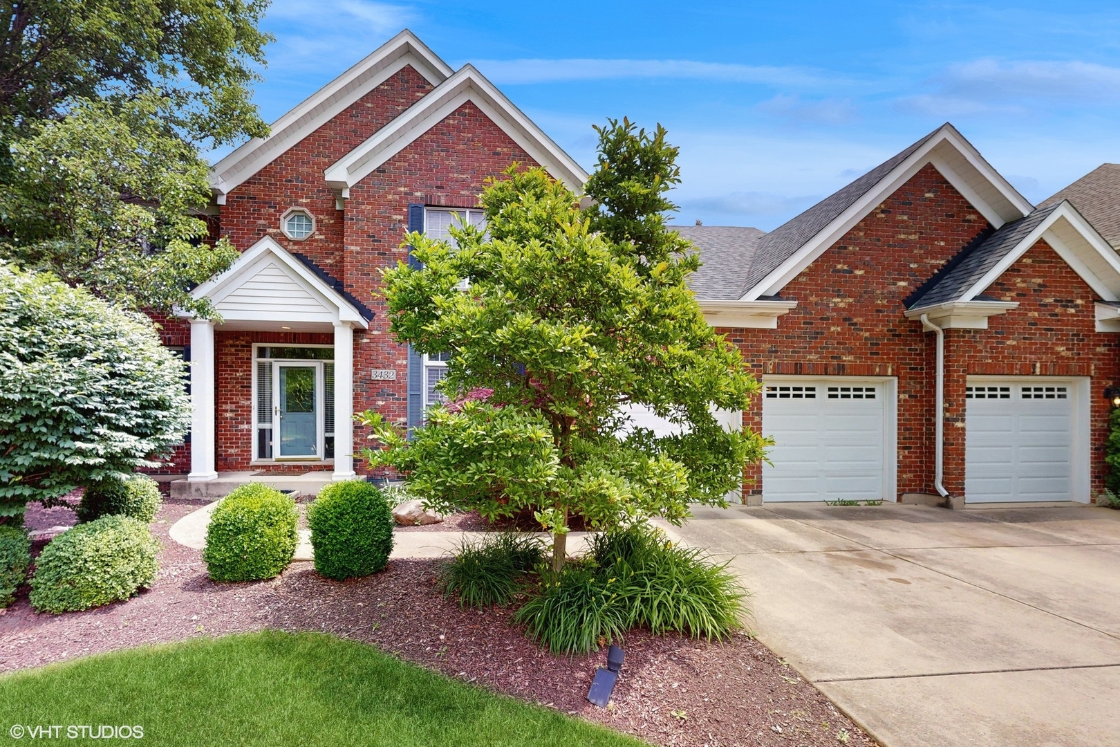 3432 Redwing Drive, Naperville, IL 60564