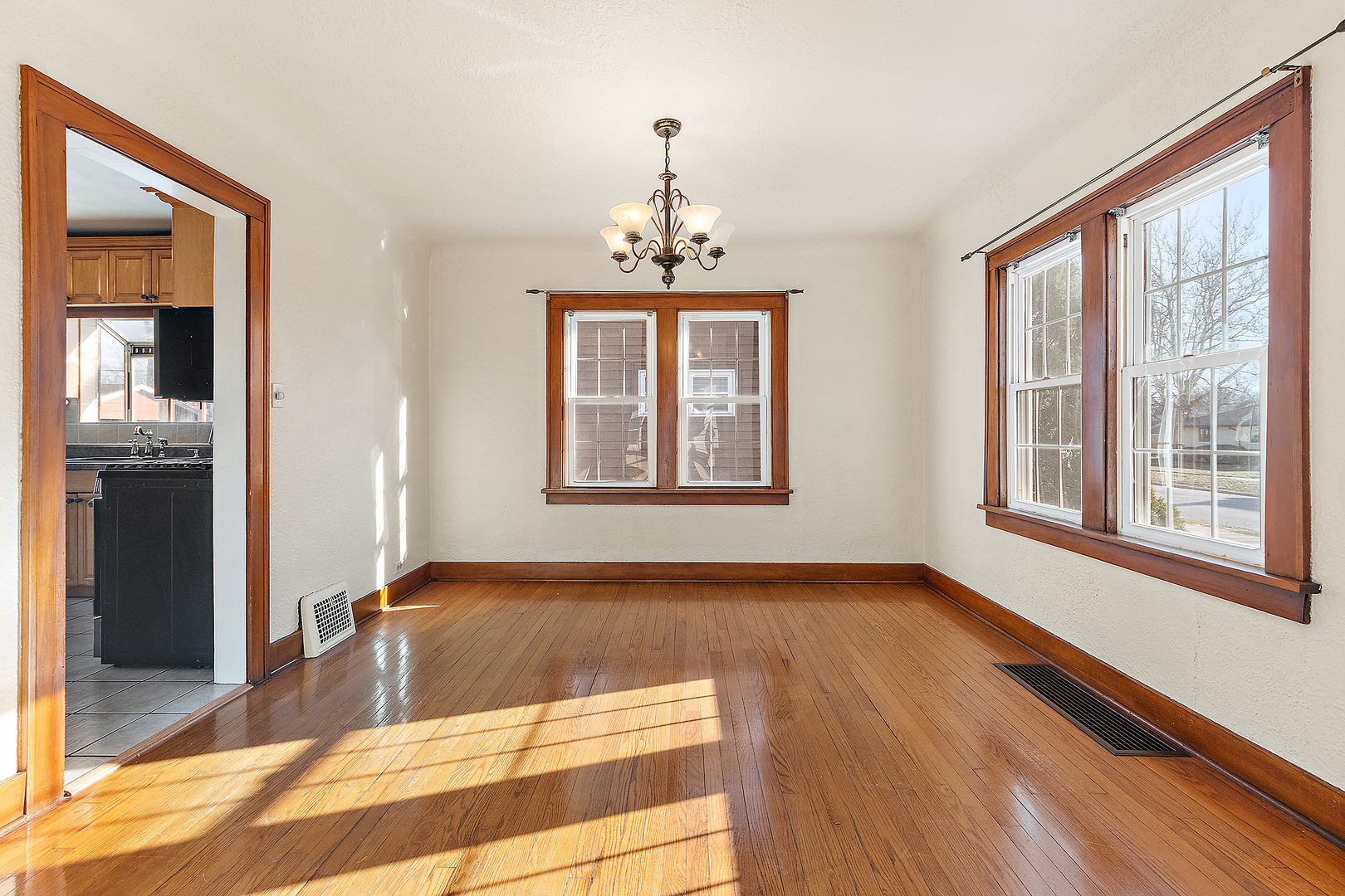 3316 Ann Street, Lansing, IL 60438