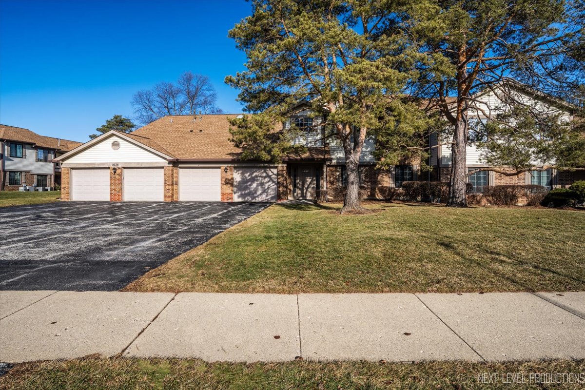 1630 W Pheasant Trail Drive #2, Arlington Heights, IL 60004