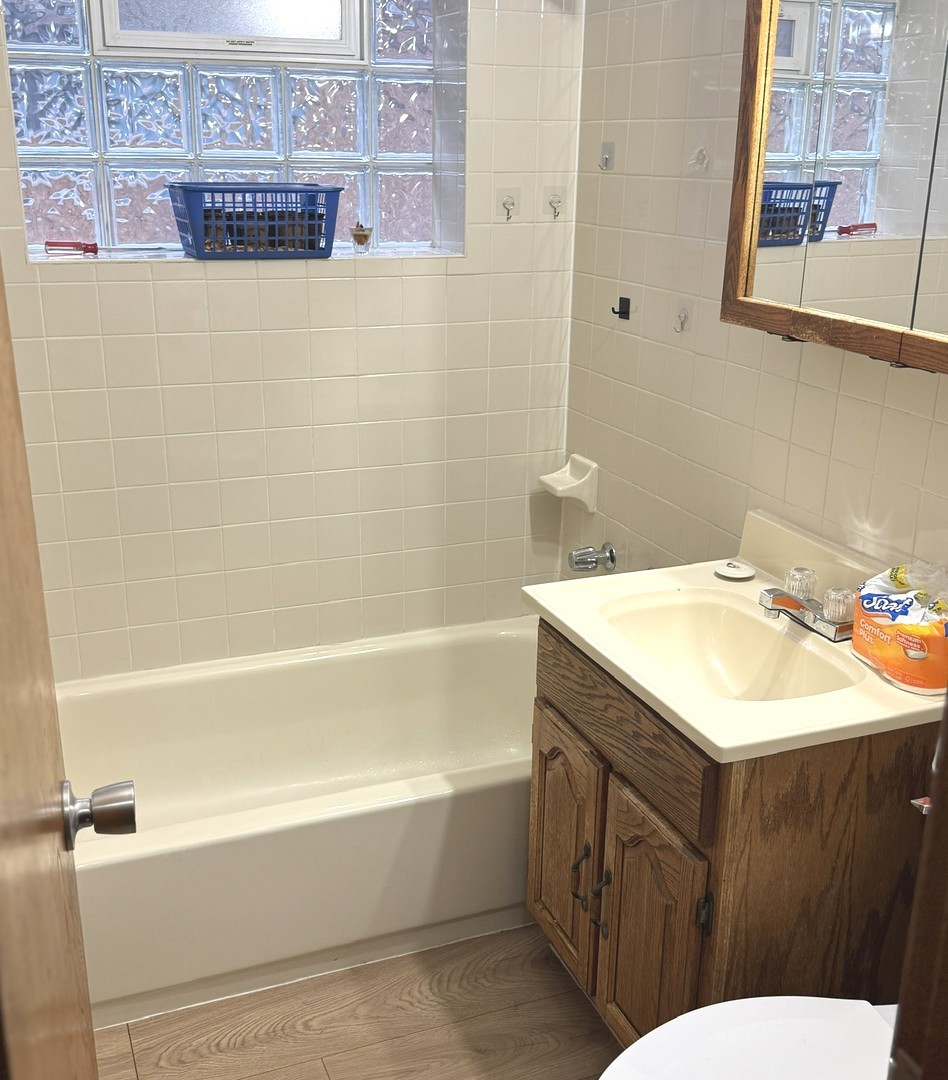 609 Linden Avenue, Bellwood, IL 60104