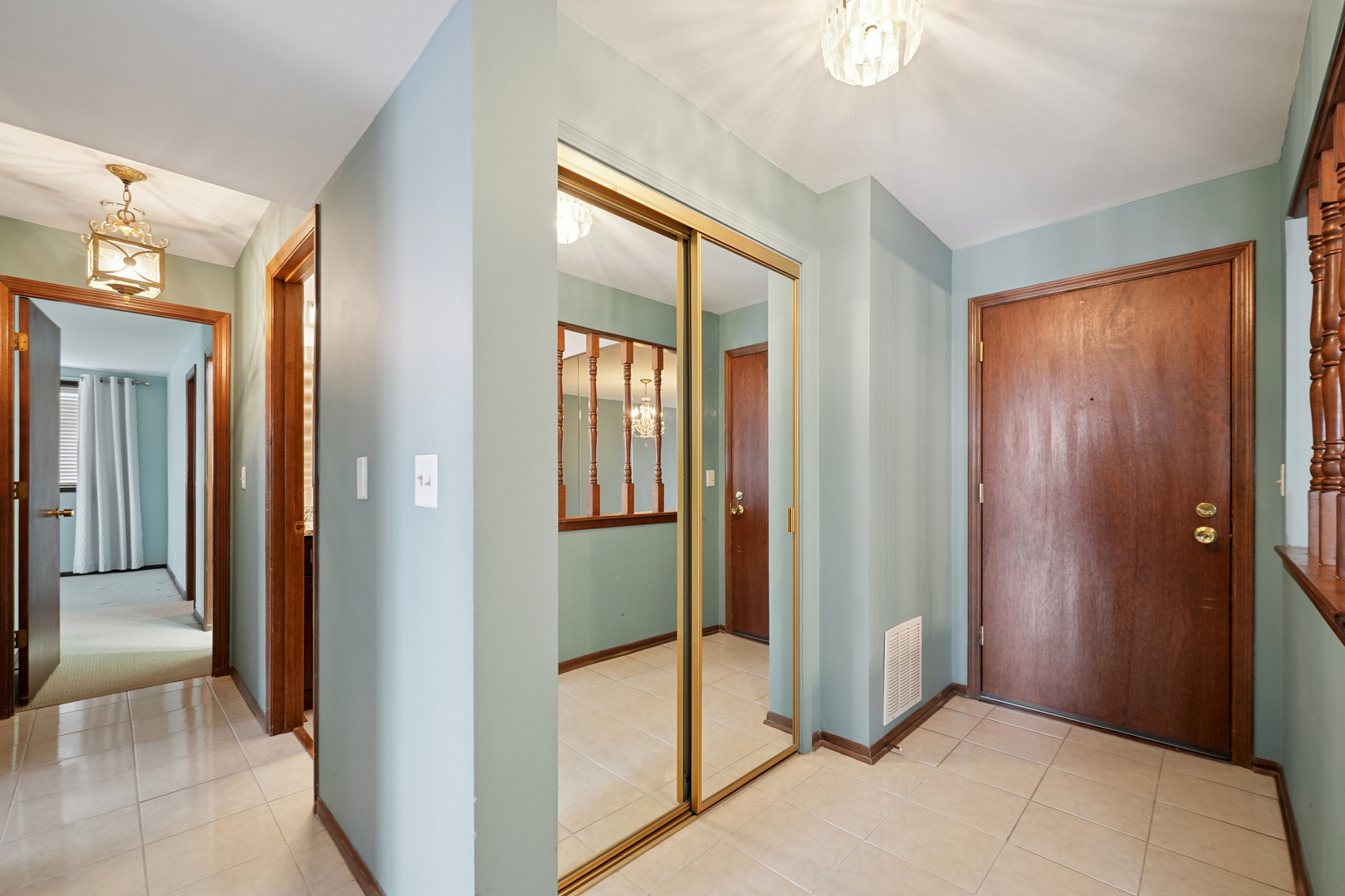 1S150 Spring Road #4K, Oakbrook Terrace, IL 60181