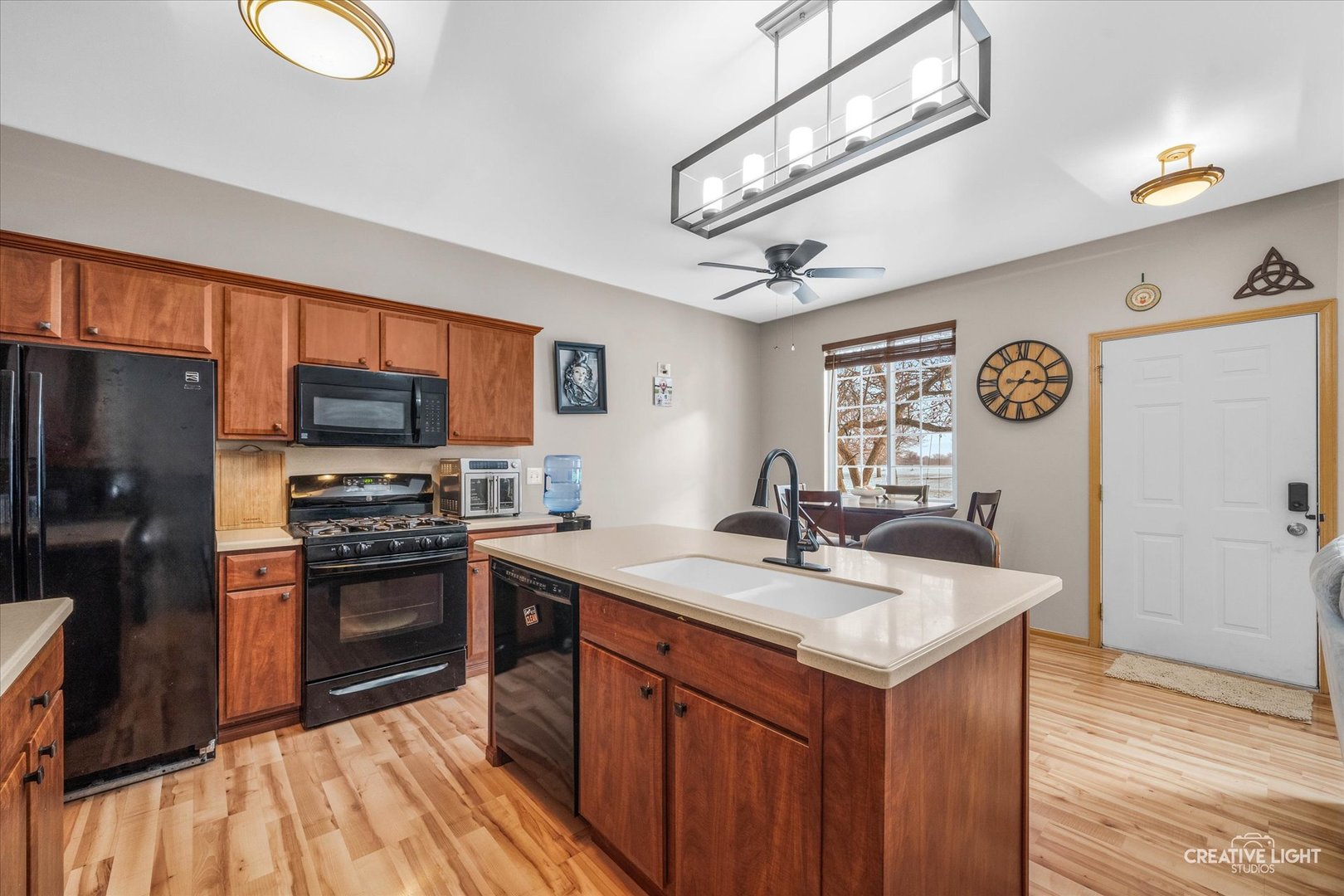 1517 Azalea Circle, Romeoville, IL 60446