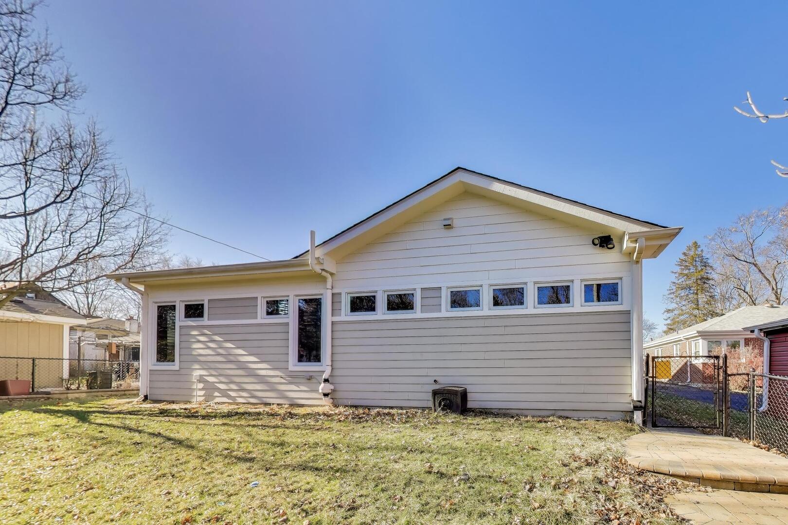 315 S OAK Street, Palatine, IL 60067