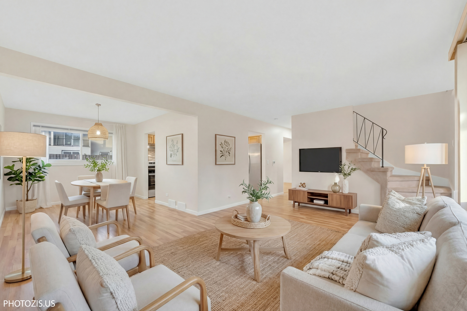 1330 S MALLARD Lane, Mount Prospect, IL 60056