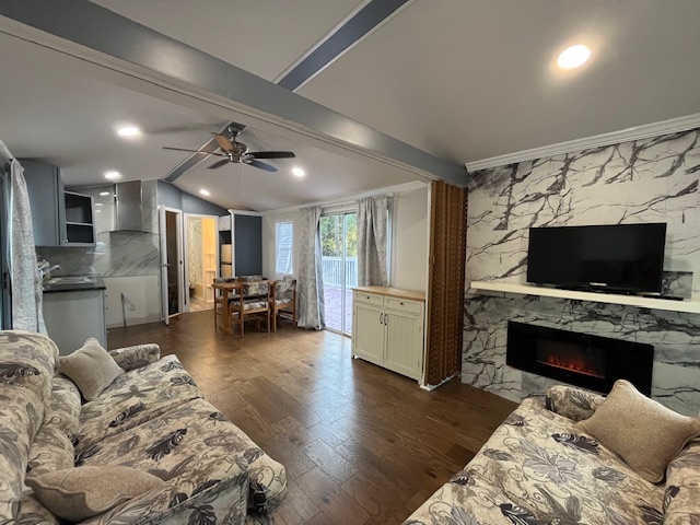 2795 E 28th Lot 605 Road, Seneca, IL 61360