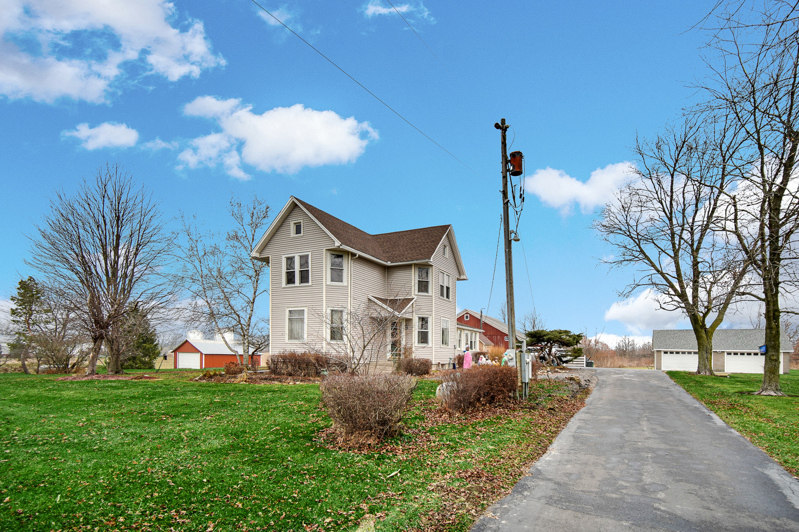 3024 E Brunswick Road, Beecher, IL 60401