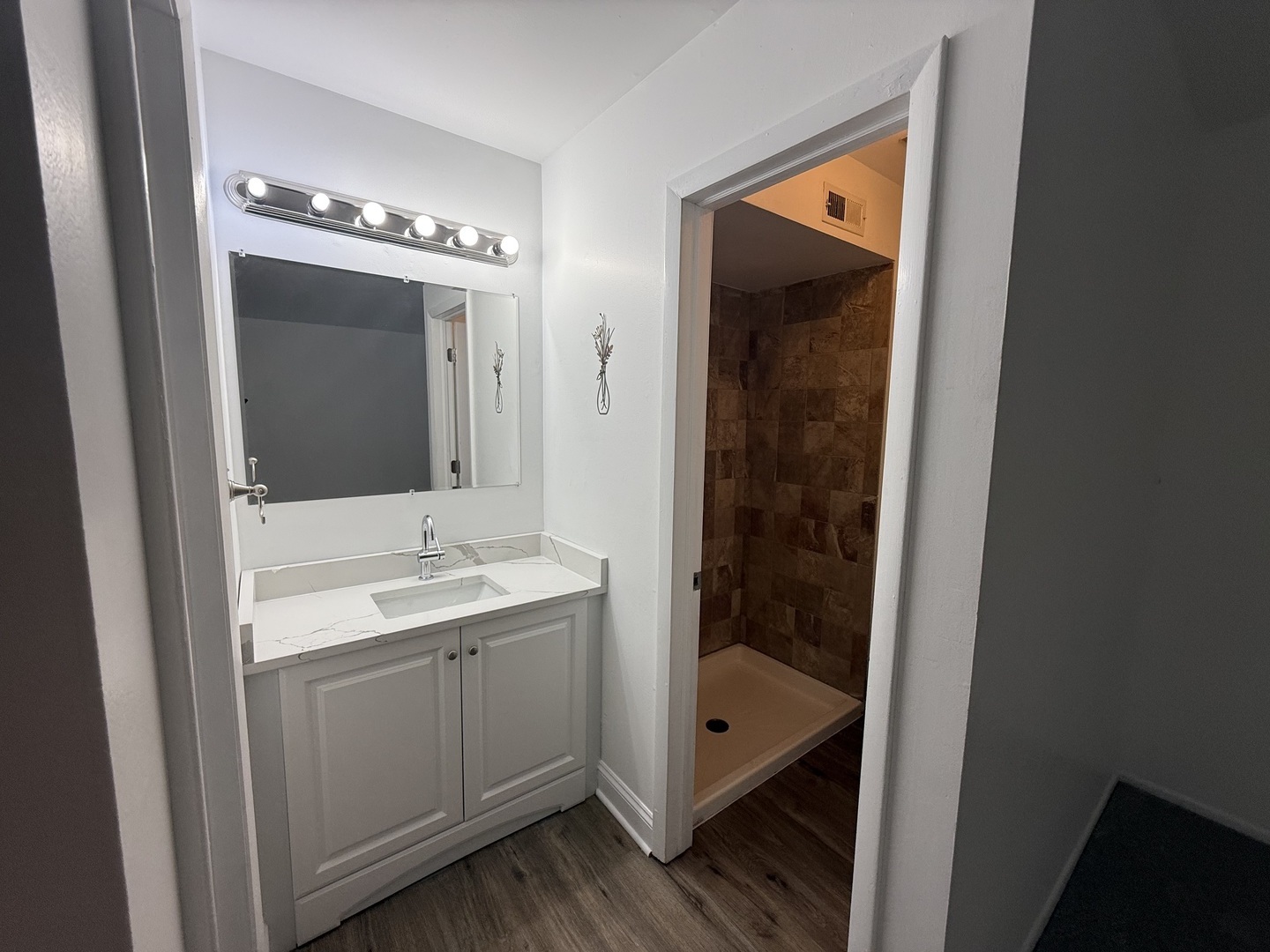 18053 Live Oak Court #1603, Tinley Park, IL 60477