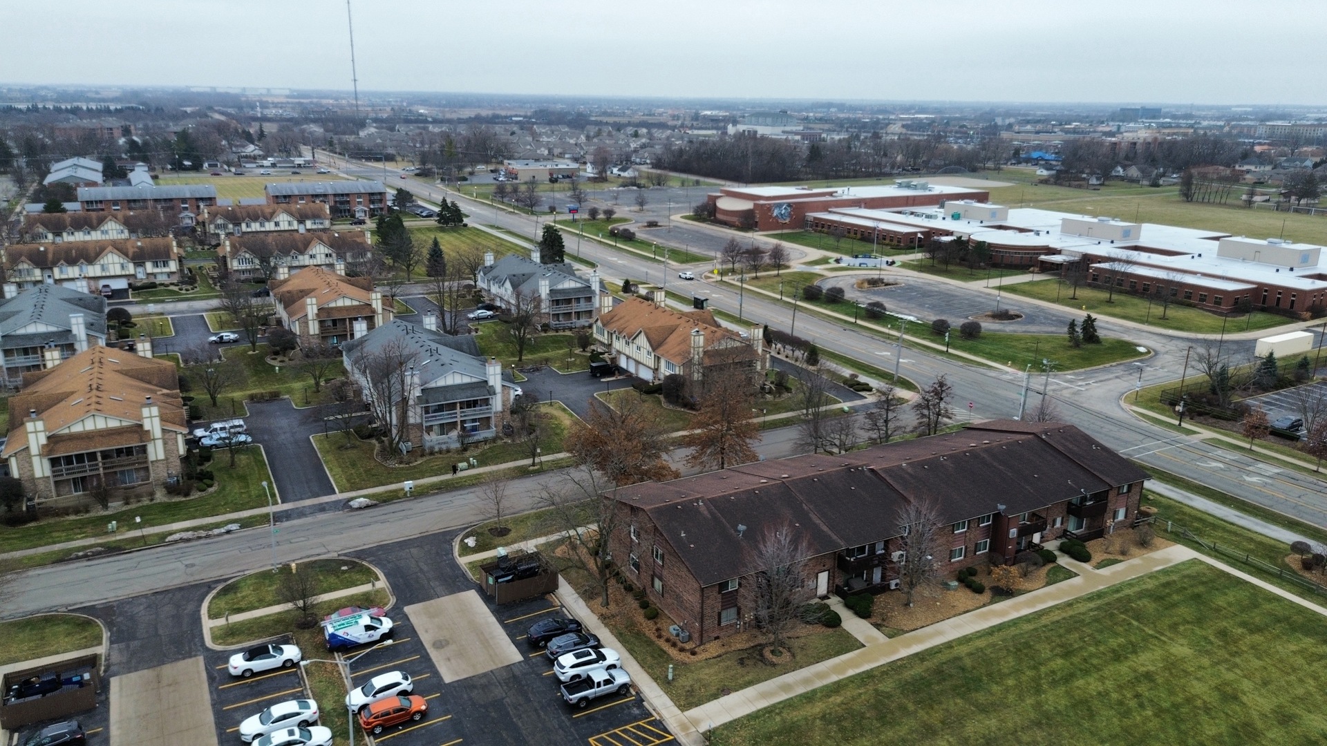 18053 Live Oak Court #1603, Tinley Park, IL 60477